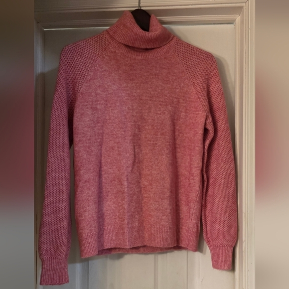 LOFT Sweaters - LOFT Pink Turtleneck Sweater
